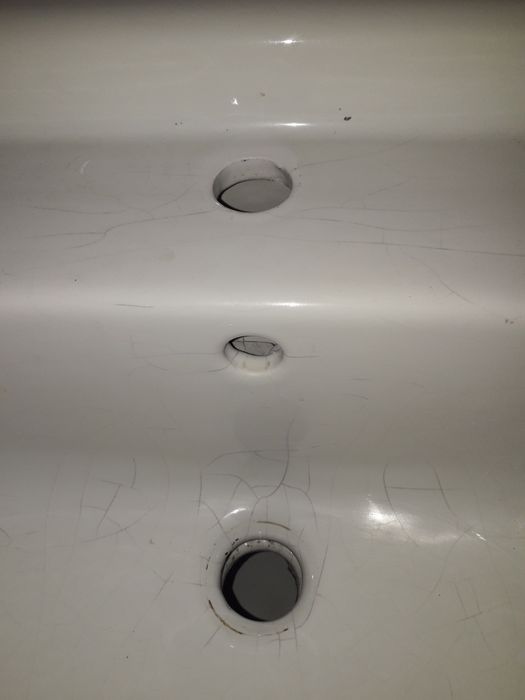 Movel casa de banho com lavatório.