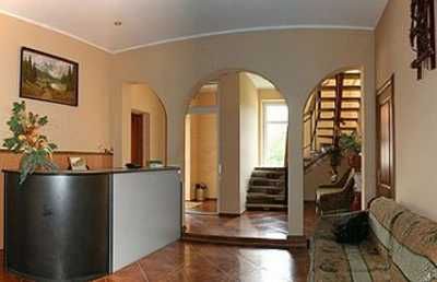 Терміновий продаж готелю з клієнтською базою. Татарів