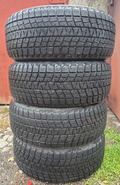Резина зимняя Bridgestone Blizzak