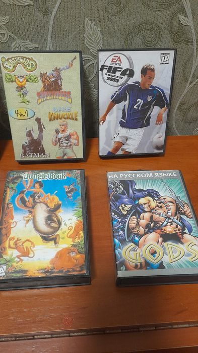 Продам  кейс от Sega игра