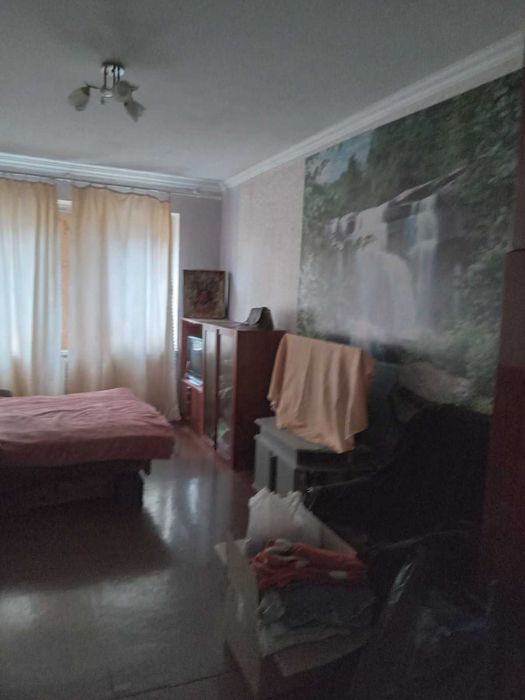 Продам 3 х комнатную квартиру расположенную на 2 этаже