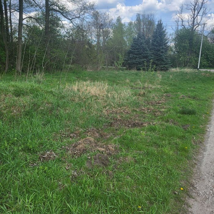 Sprzedam działkę b