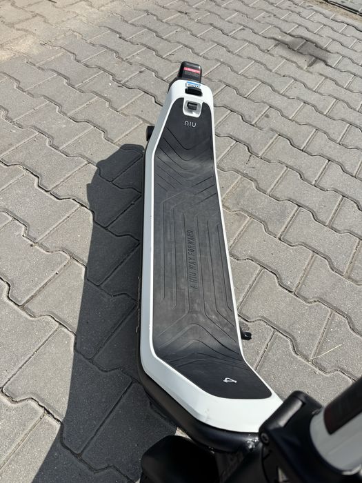 Електросамокат NIU KQi3 Sport