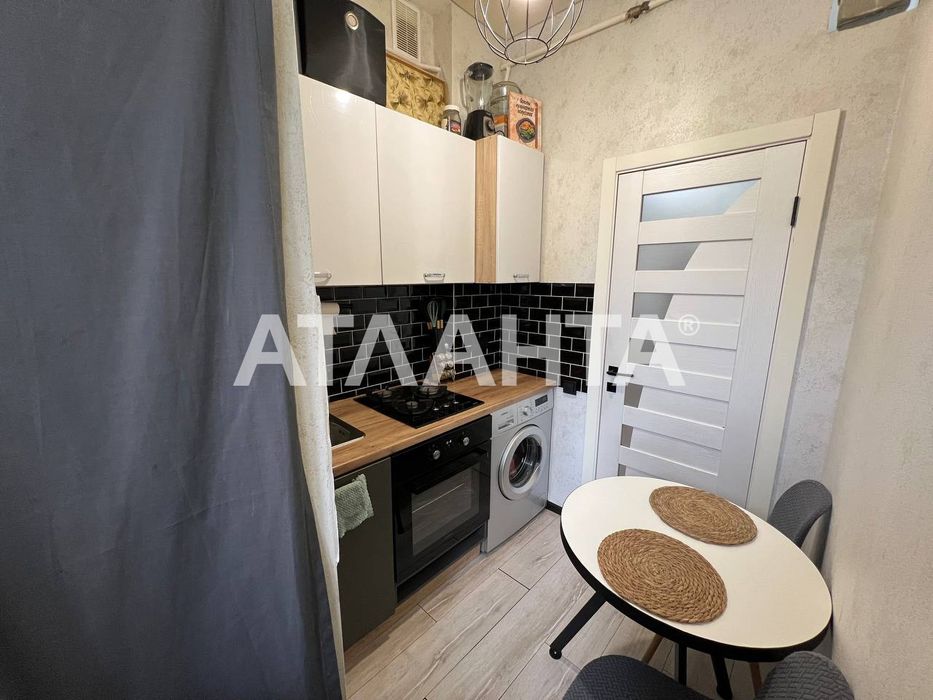 3 комн квартира возле Привоза