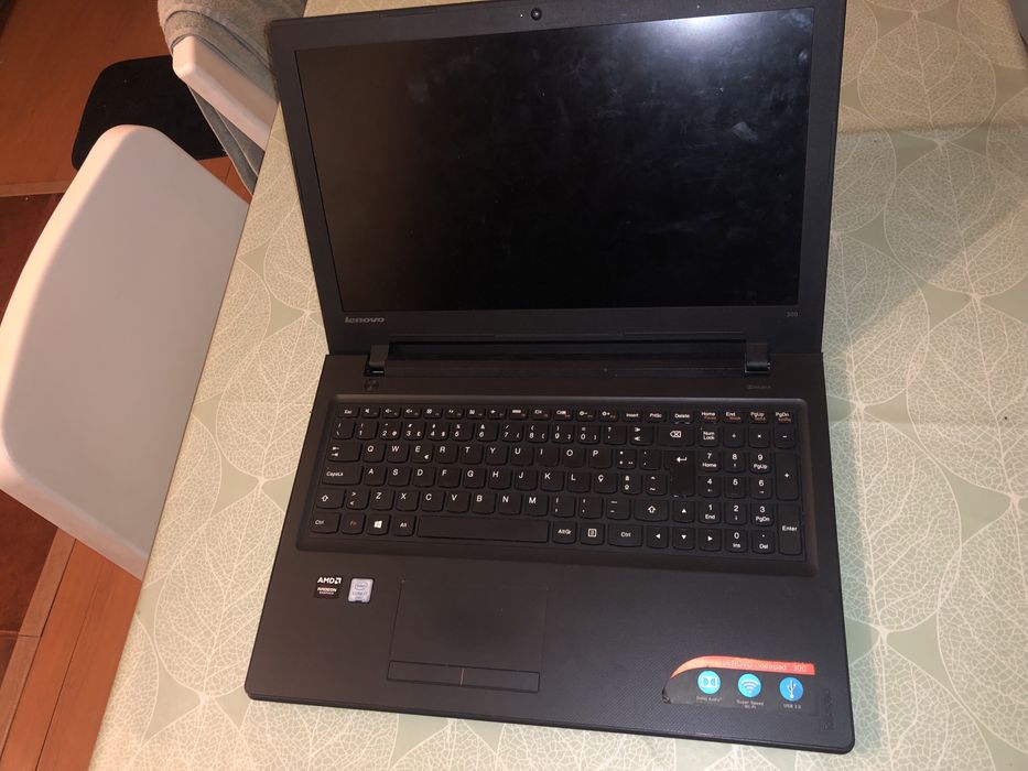 Portatil lenovo ideapad 300 para peças
