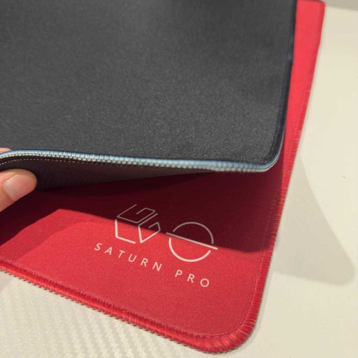 LGG Saturn Pro Black Red коврик