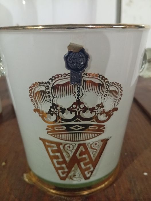 Conjunto balde e copos