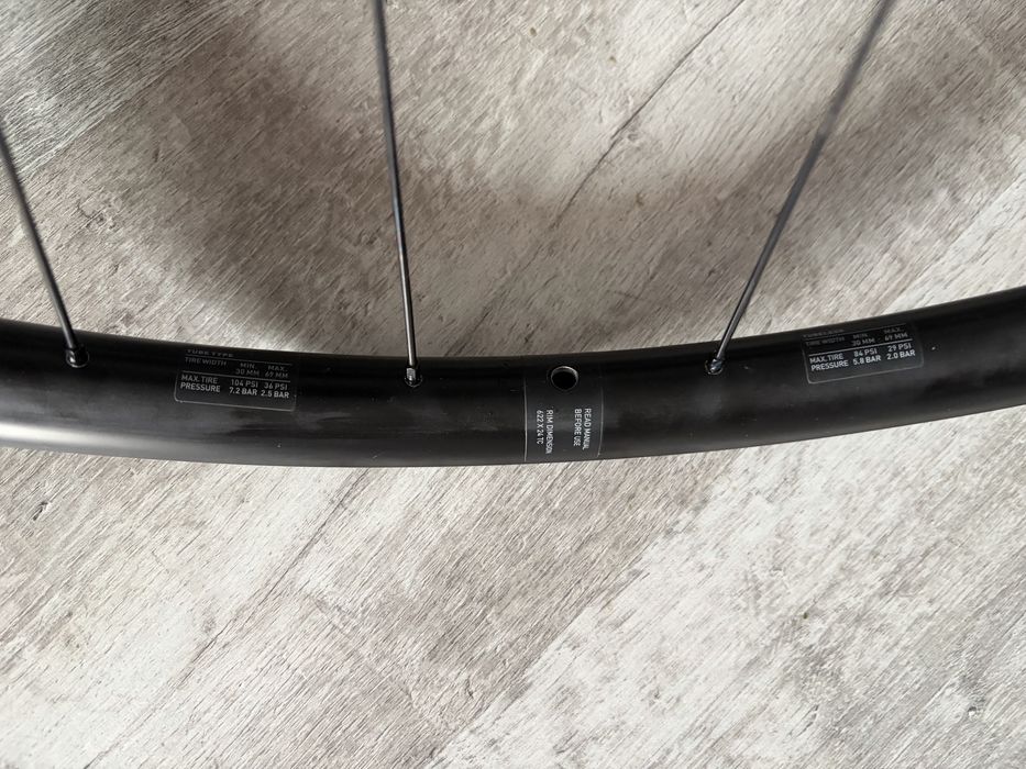 Komplet kół DT SWISS Gravel LN