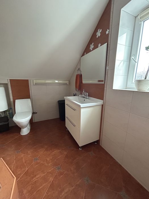 Будинок з ремонтом у Бучі.Гараж+альтанка. 6 соток