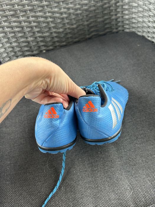 Adidas buty do piłki roz.35,5
