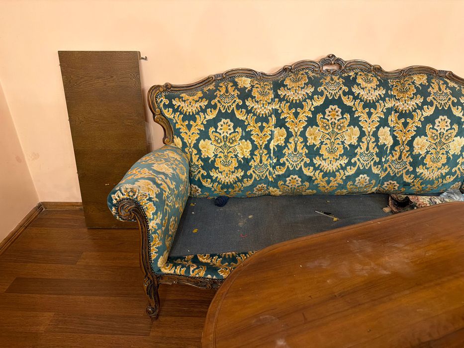 Sofa z fotelami do renowacji