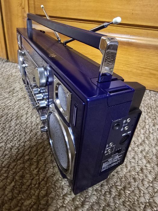 Sanyo m 7900 Магнитола Sanyo mr v 8