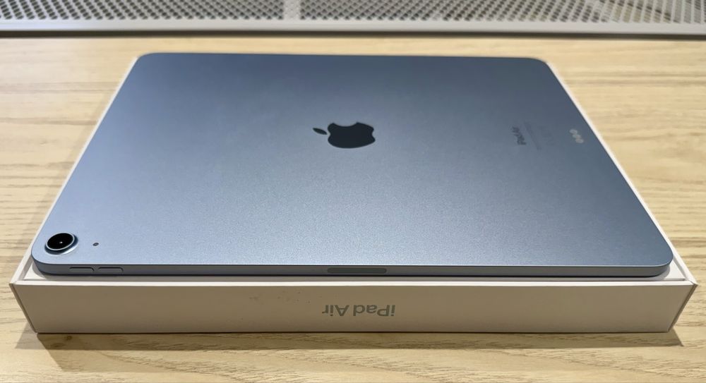 iPad Air 13 M2 - 256gb (model A2898) - WuWuA