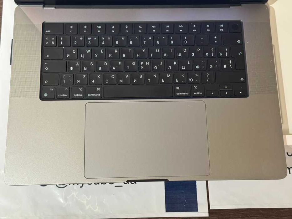 MacBook Pro 16 M1 Pro 16Gb 512Gb 10CPU 16GPU Space Gray 2021 (MK193)