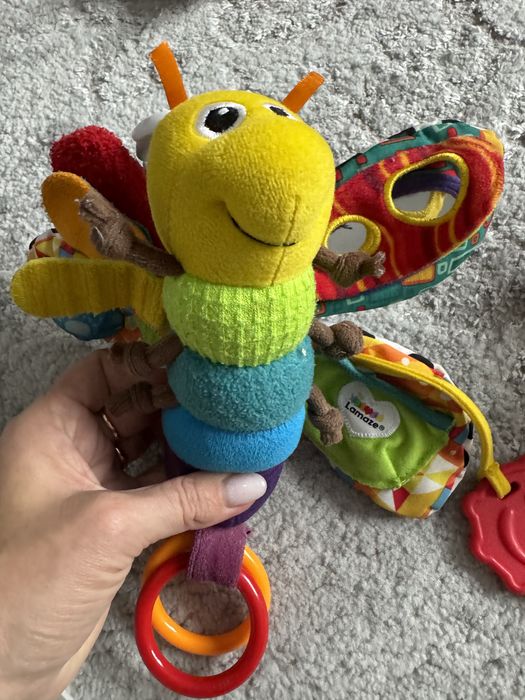 Брязкальця, підвіски, розвиваючі іграшки fisher price