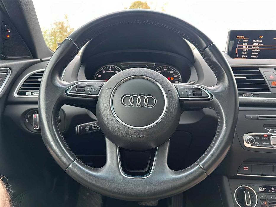 Audi Q3      2018