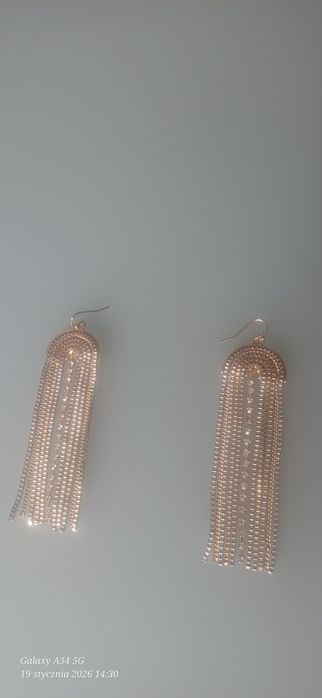 Nowe kolczyki wiszące złote