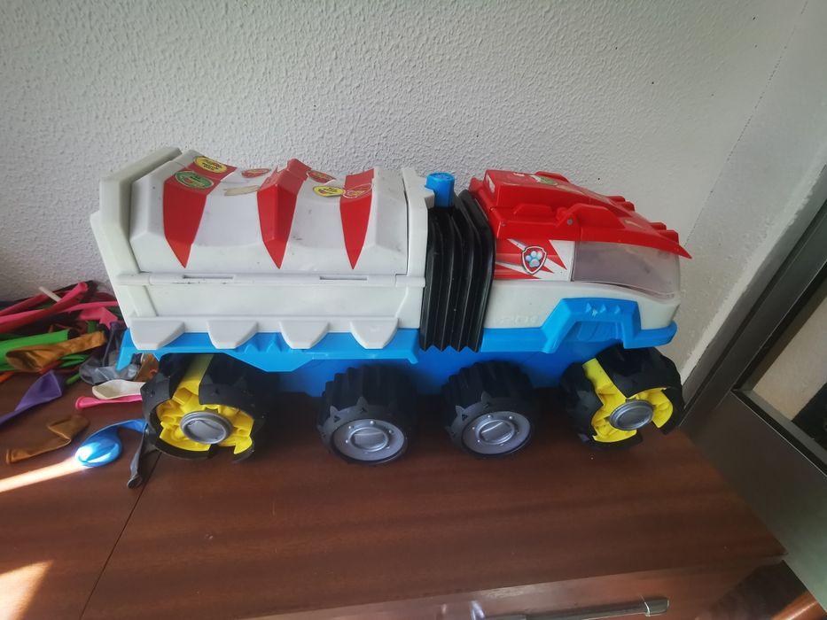 Pista de balanço para cavalos e brinquedos de urso para vender