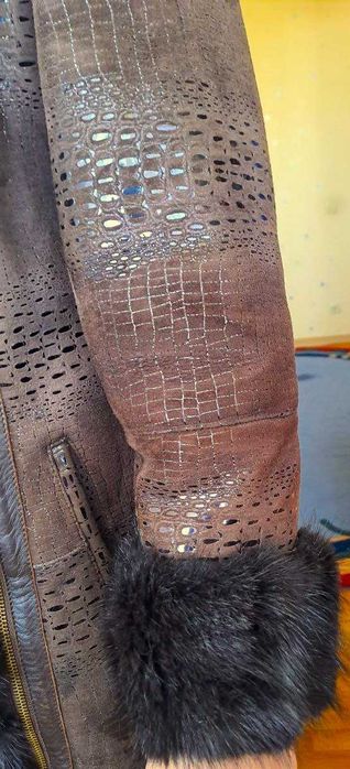 Дубленка женская р.42-44