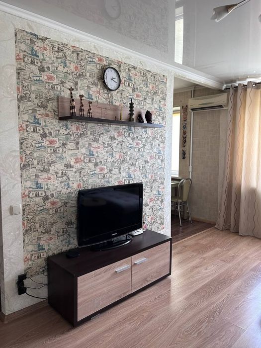 2 к. квартира, початок  прос. Слобожанський  (зупинка  Виконком)