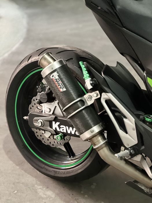 Escape mivv carbon GP com cartao de homologacao