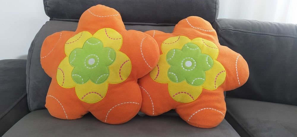 Duas almofadas decorativas - Flor