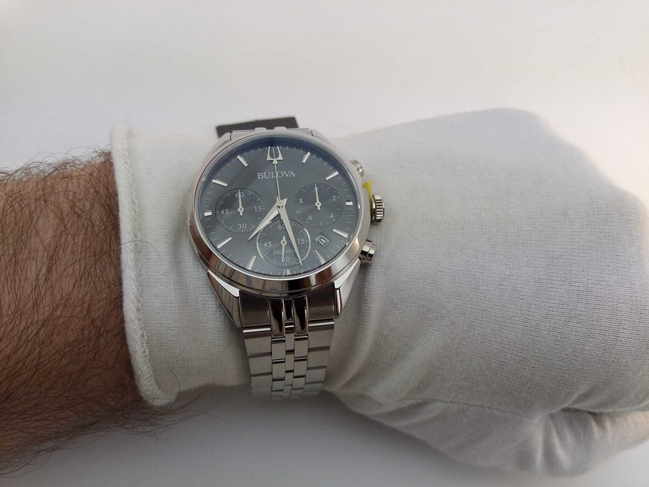 Часы Bulova 96B372 - одни из самых точных в мире с UHF 262 кГц, сапфир