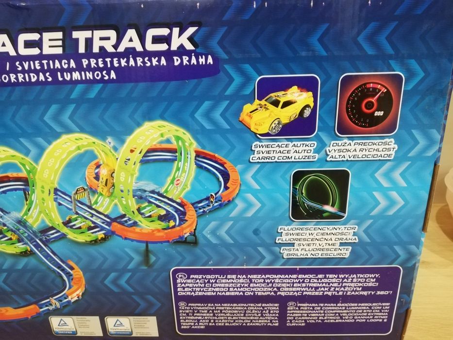 ELEFUN Świecący Tor Wyścigowy, autko

Nowy, oryginalnie zapa