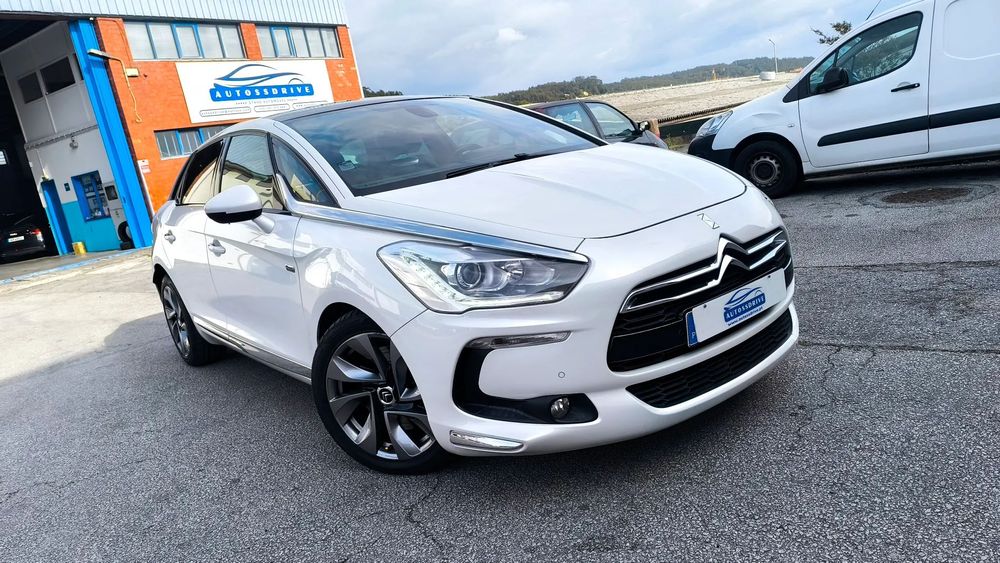 Citroën DS5 2.0 HDi Hybrid4 So Chic CMP6