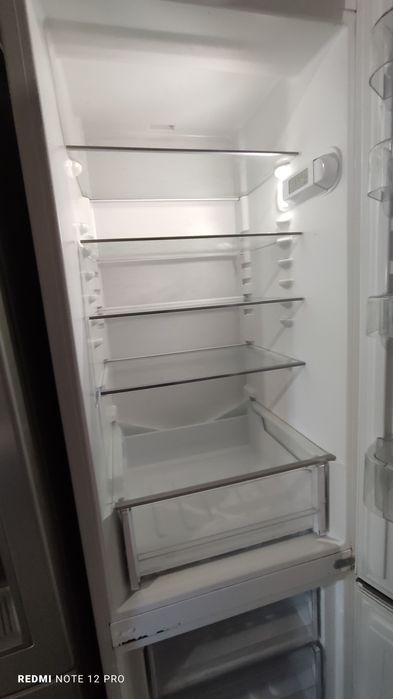 Холодильник Indesit No Frost, высота 200 см в отличном рабочем состоян