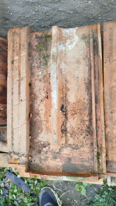 Dou Telha Marselha  usada - camarnal cerâmica do areal nazare