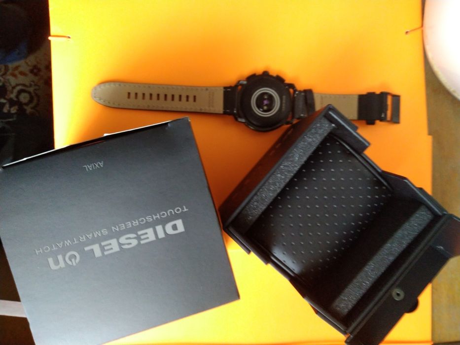 Diesel DZT 2016 smartwatch