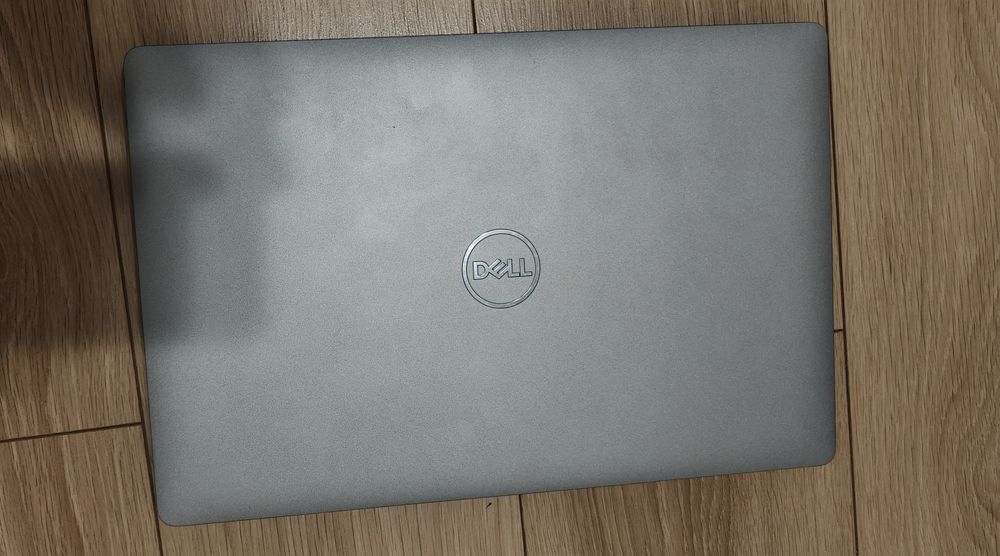 Laptop Dell 5510 i5-10210u 16GB 240 GB