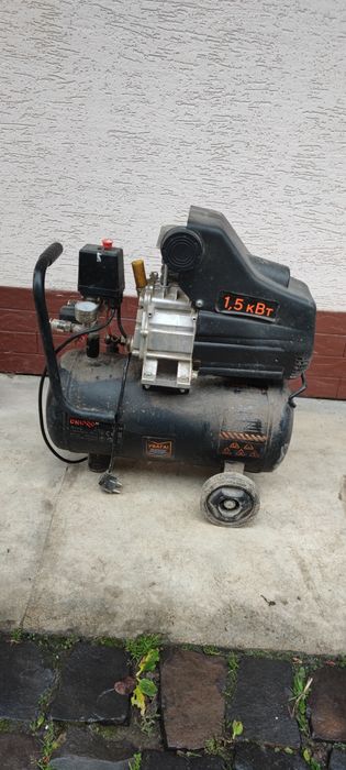 Воздушний компресор Дніпро m ac 20