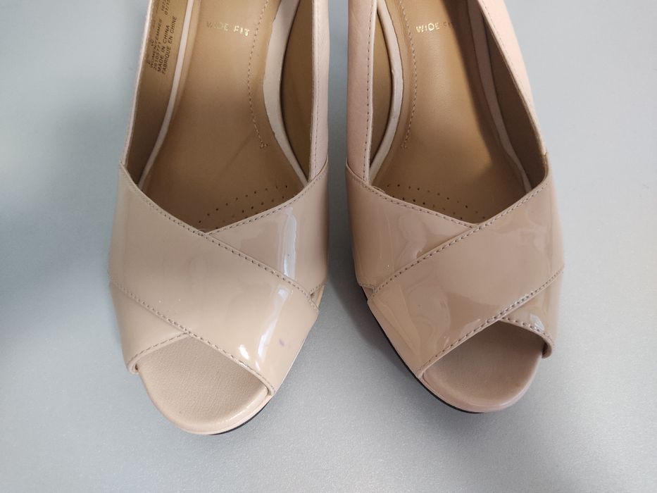 Босоножки Clarks р.39-40