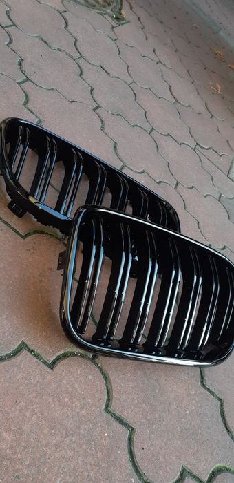 Ноздрі  BMW x3  до рест решетка радиатора