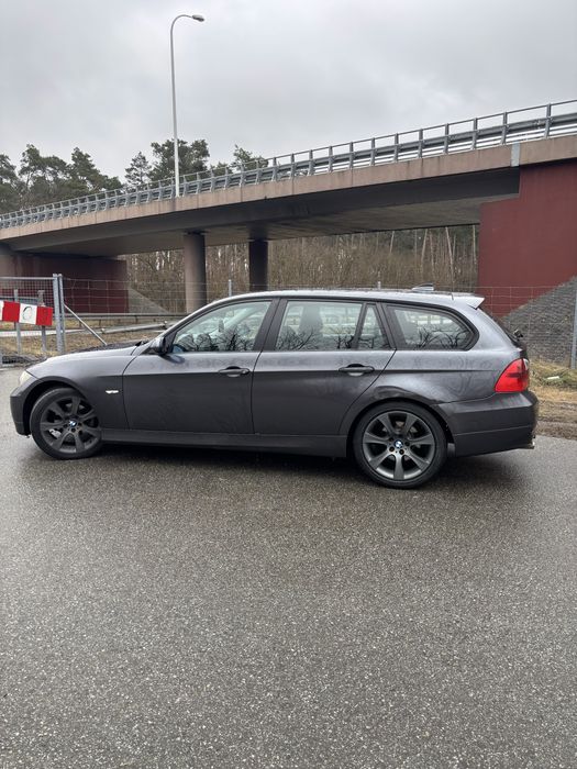 BMW E91 320D 2.0 diesel