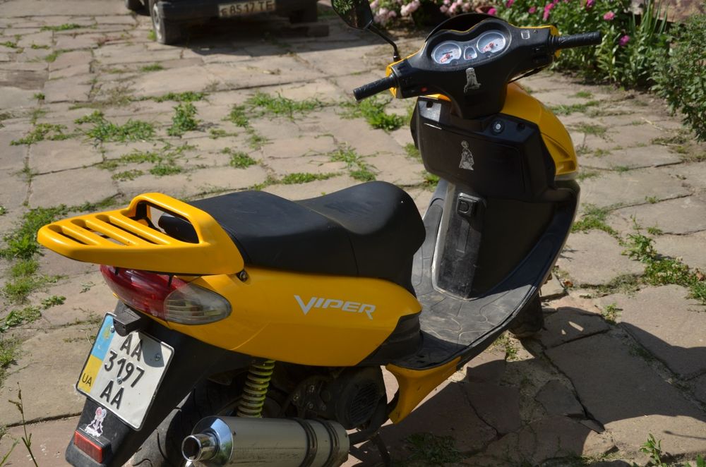 Продаю скутер Viper 150