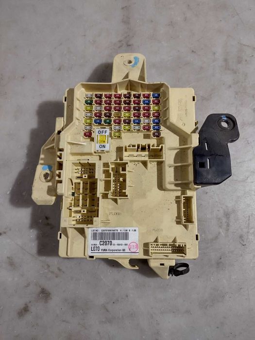 Hyundai Sonata 15-17 Блок предохранителей подторпедный / Соната