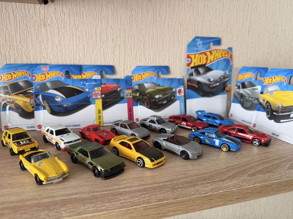 Sprzedam samochódy Hot Wheels