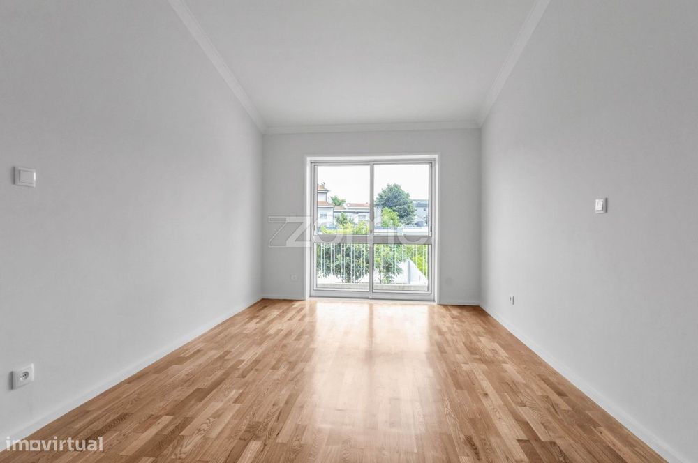 Andar moradia T2 com garagem e arrumos - Custóias, Matosinhos