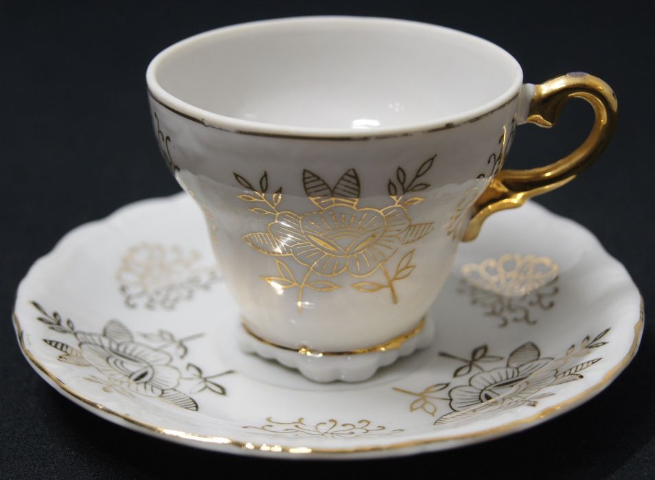 Filiżanka biała porcelana złoto Japan