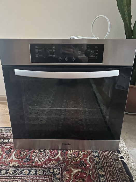 Piekarnik Miele uszkodzony
