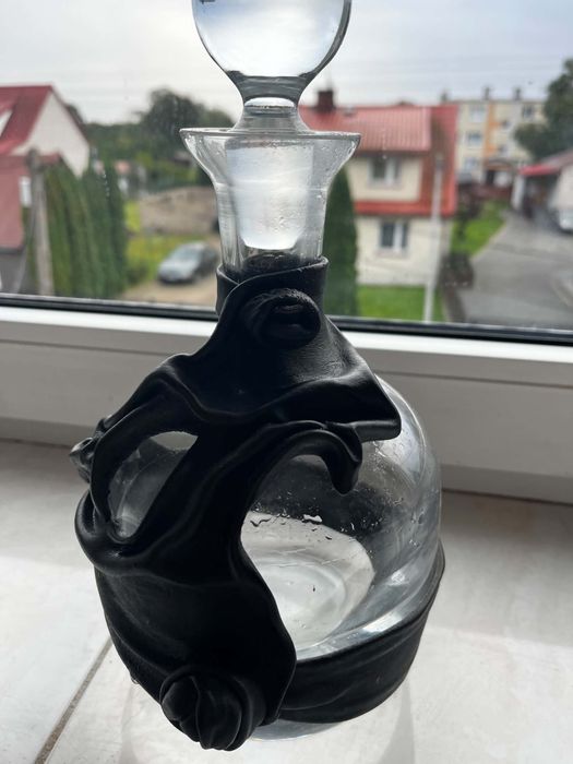 Artystyczna Karafka Szklana z Czarną Dekoracją 3D (Róże) + Szklany Korek
