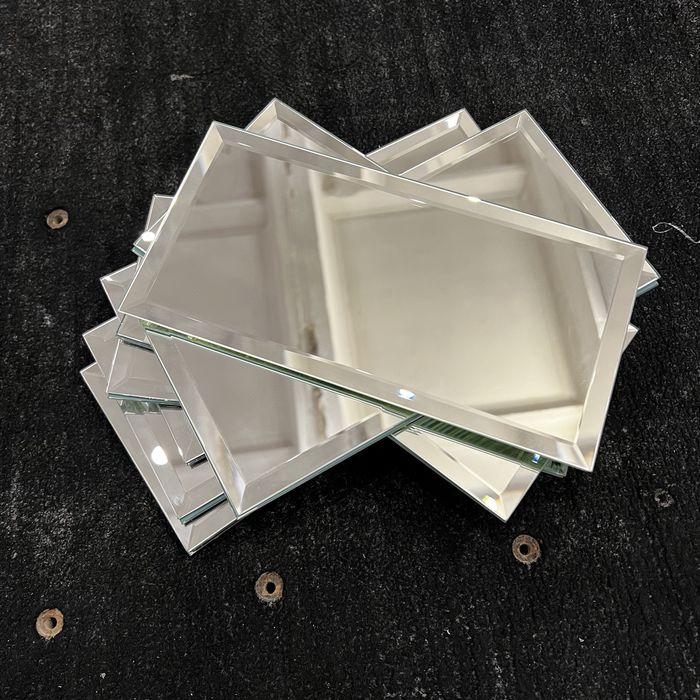 Зеркальна плитка