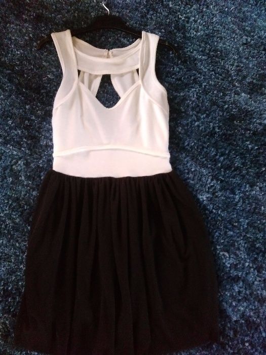 Sukienka biało czarna