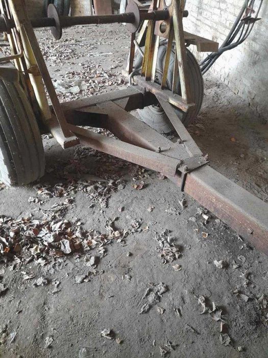 Причіп для перевезення катушок, бухт, дротів