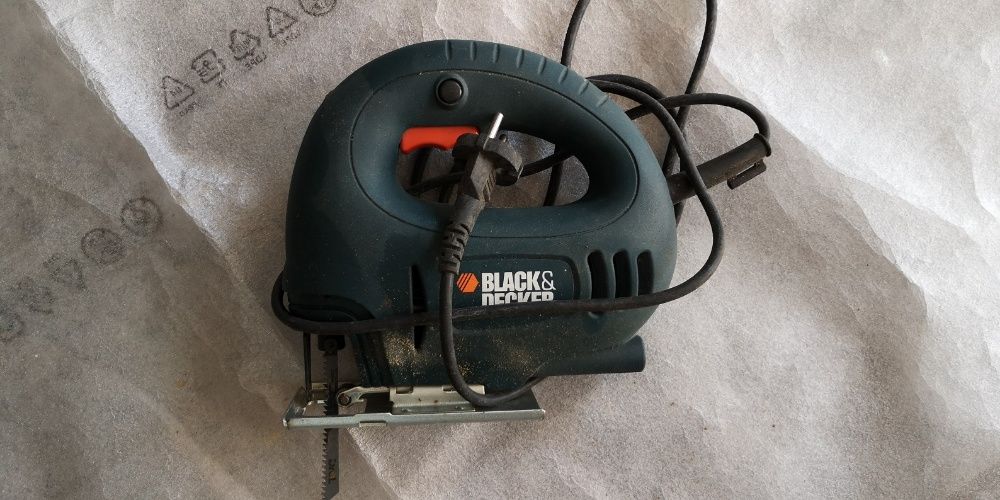 Wyrzynarka Black&Decker CD301 370W