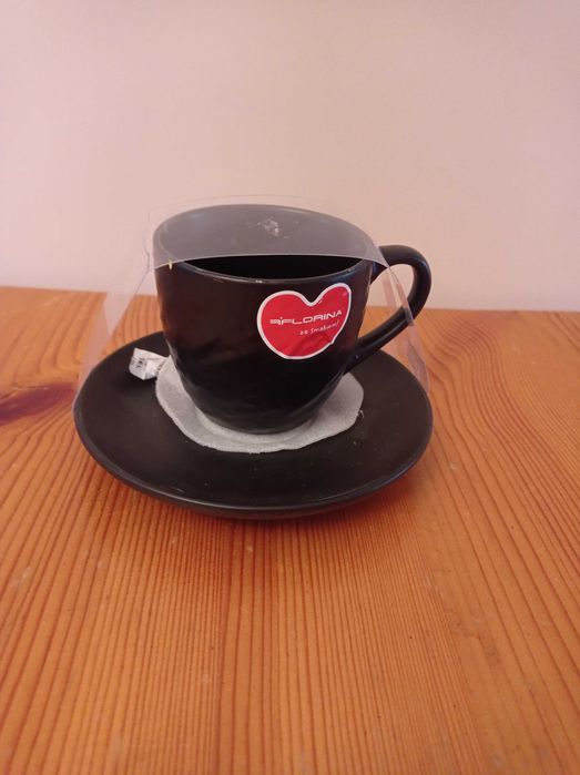 Filiżanka lub kubek ceramiczne Florina