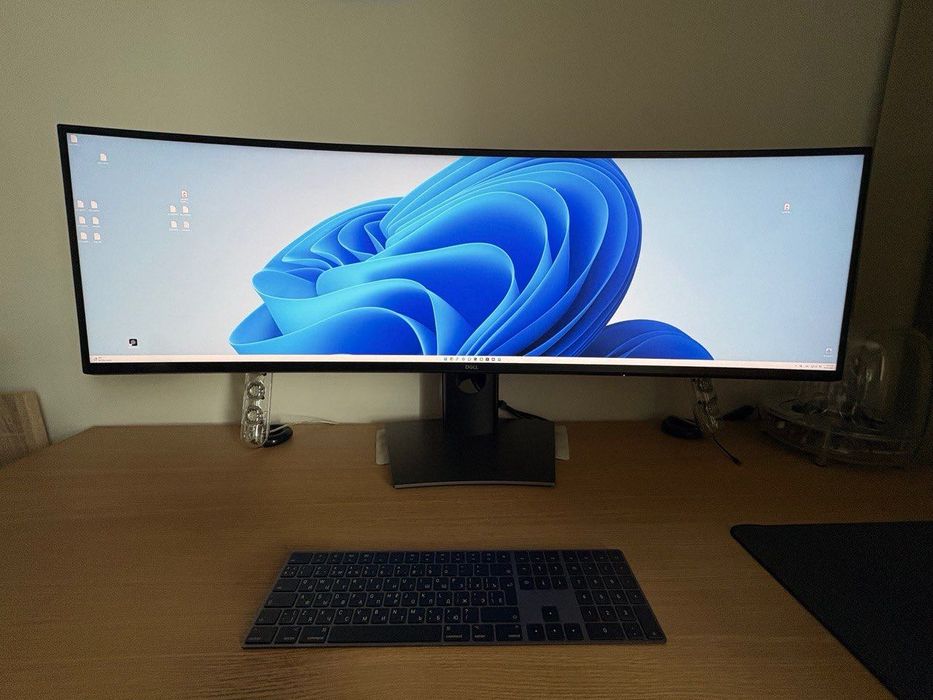 Продам монітор Dell UltraSharp U4919DW